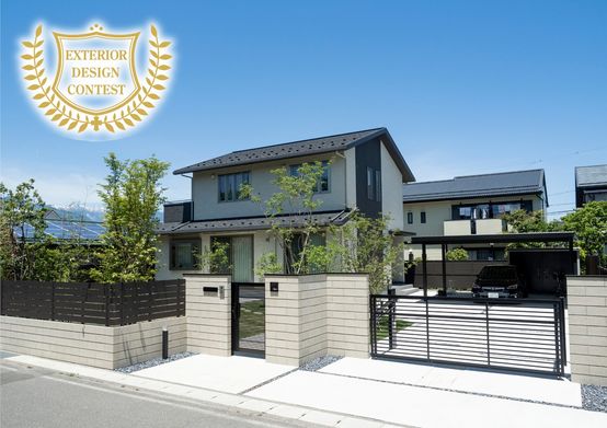 安曇野市　雑木の庭とシンプルクローズのエクステリア